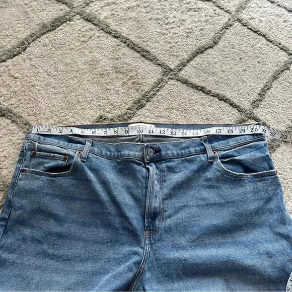 Abercrombie jeans the mom jeans high rise 35 / 20 short - Picture 6 of 8